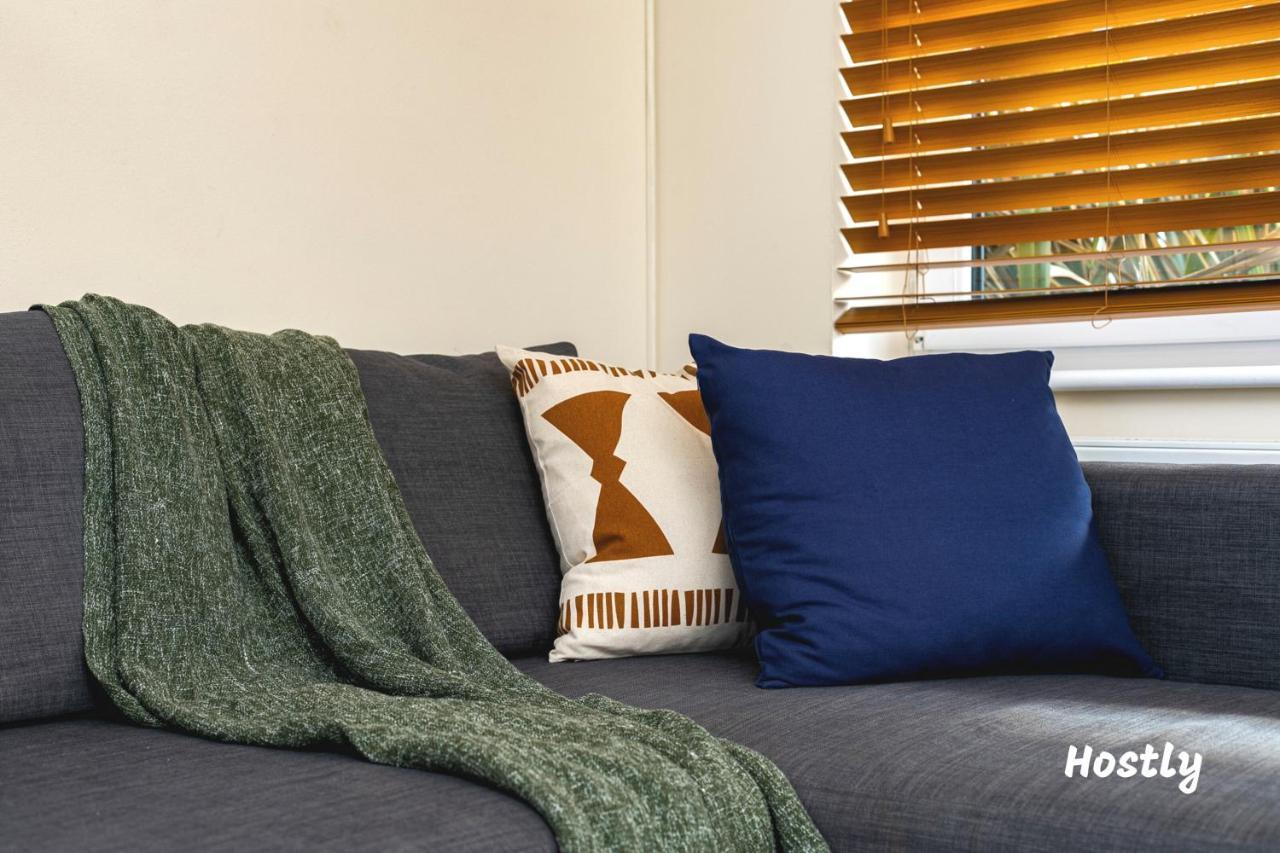 Puffin Way - Comfortable, Spacious House With Parking Reading Exterior foto
